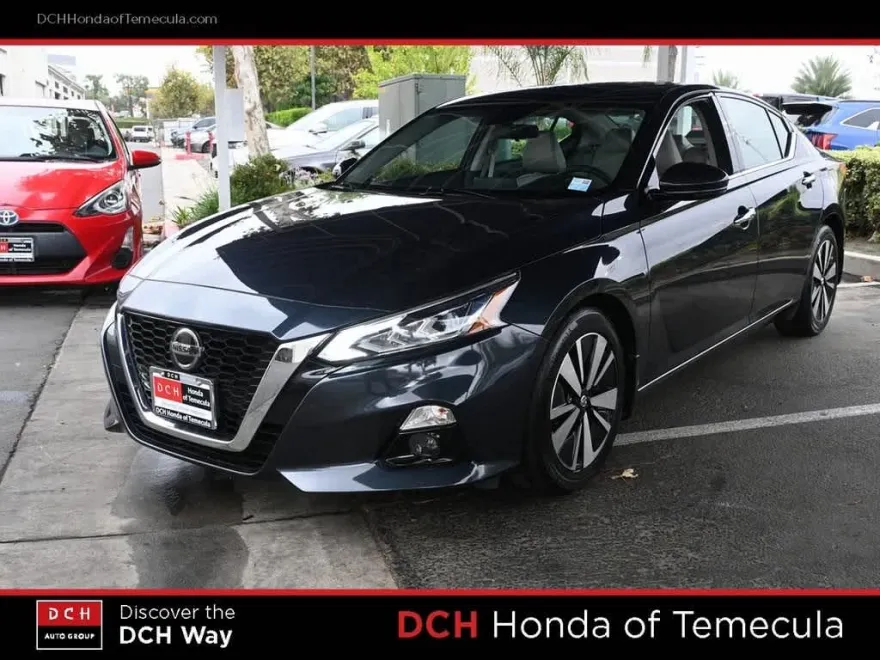 2022 Nissan Altima 2.5 SL photo 1