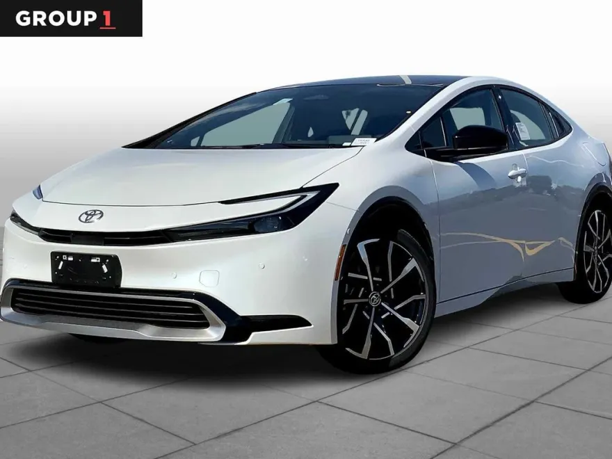 2026 Toyota Prius Plug-in Hybrid XSE Premium photo 1