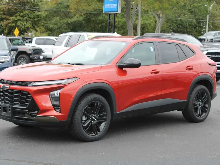 2024 Chevrolet Trax ACTIV photo 1