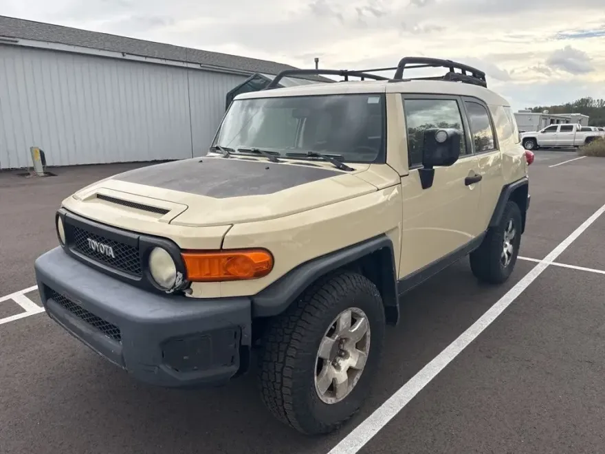 2008 Toyota FJ Cruiser Base photo 1