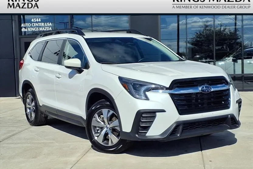 2024 Subaru Ascent Premium photo 1