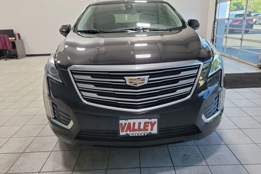 2017 Cadillac XT5 Luxury photo 1