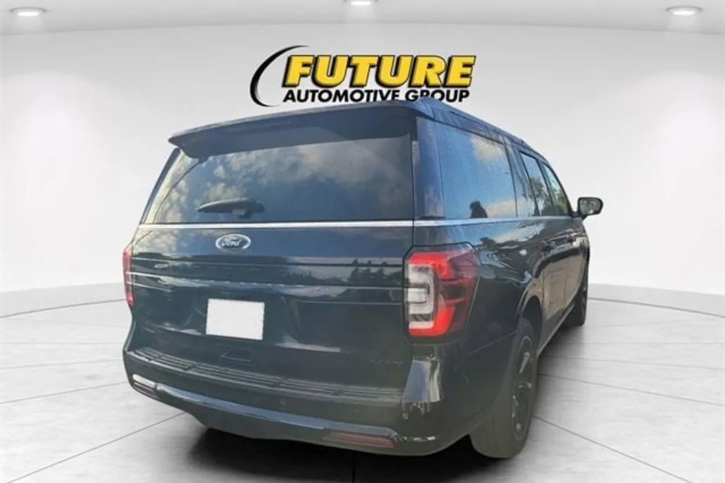 2024 Ford Expedition MAX Limited photo 1