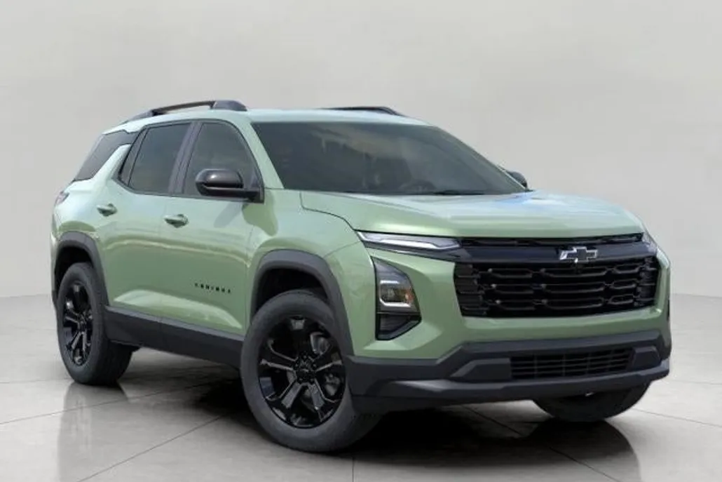 2026 Chevrolet Equinox LT photo 1