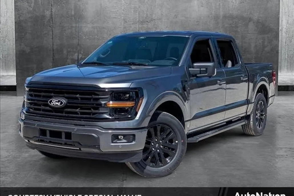 2025 Ford F-150 XLT photo 1