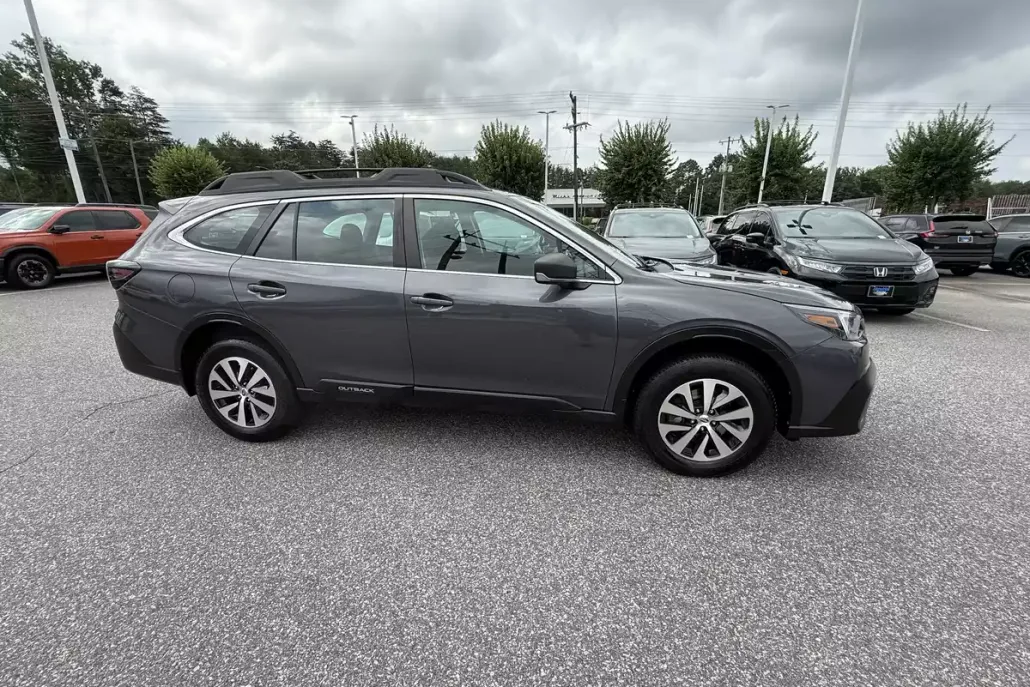 2020 Subaru Outback Base photo 1