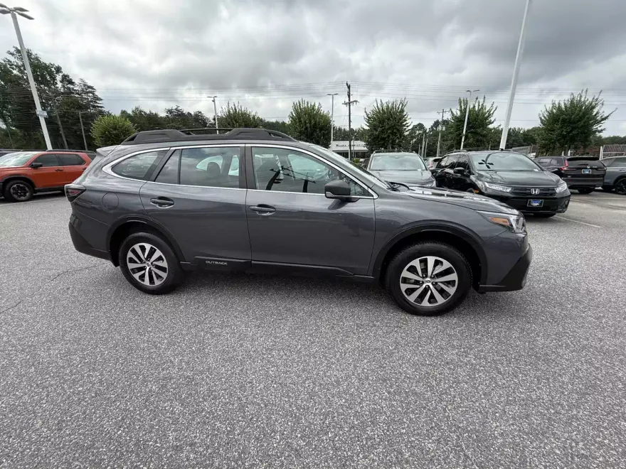 2020 Subaru Outback Base photo 1