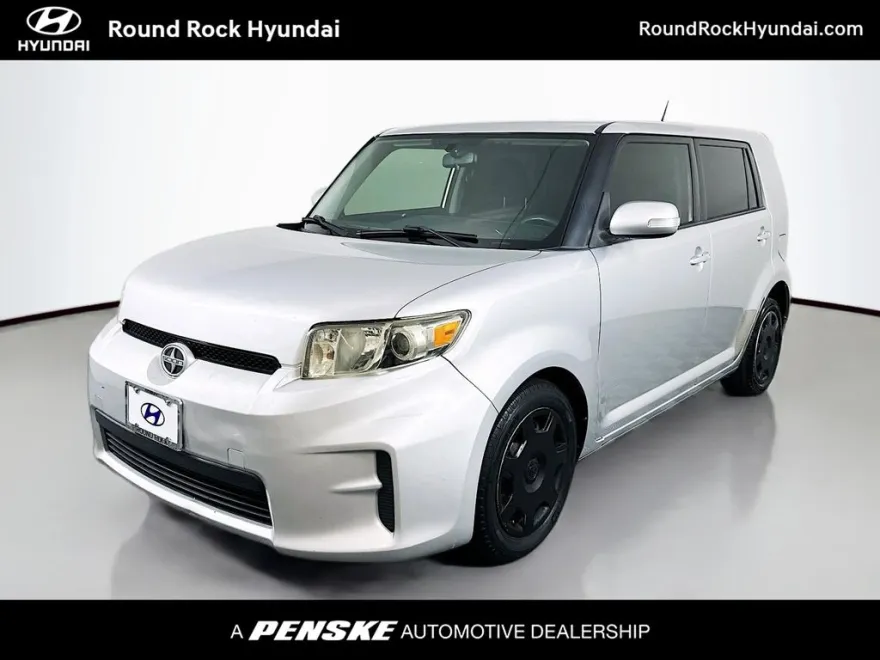 2011 Scion xB Base photo 1