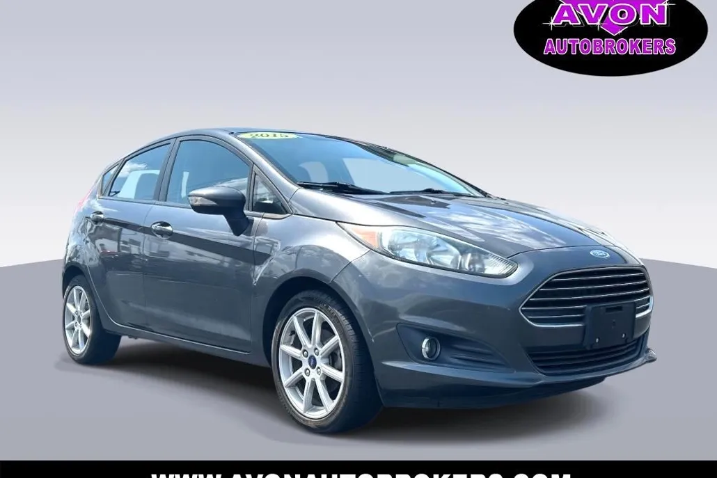 2015 Ford Fiesta SE photo 1