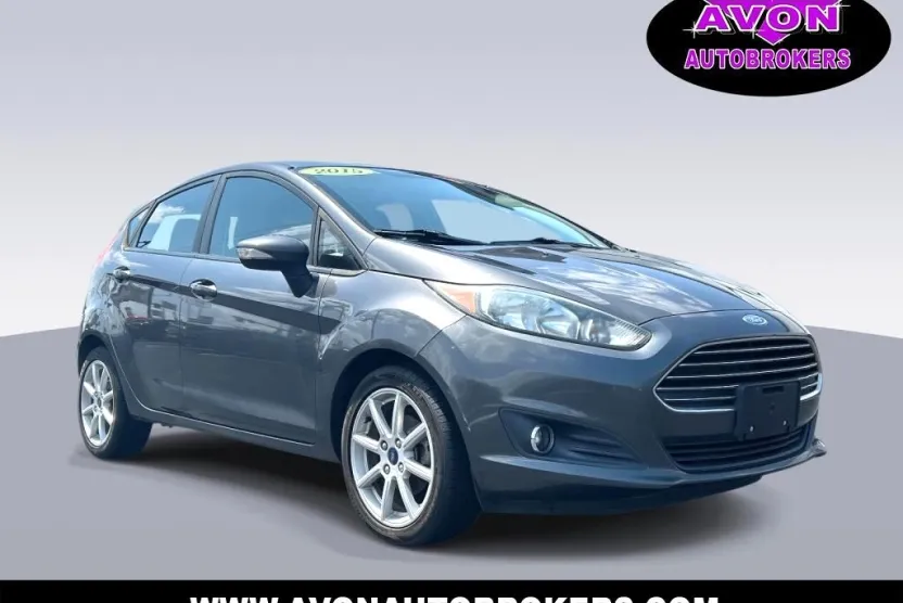 2015 Ford Fiesta SE photo 1