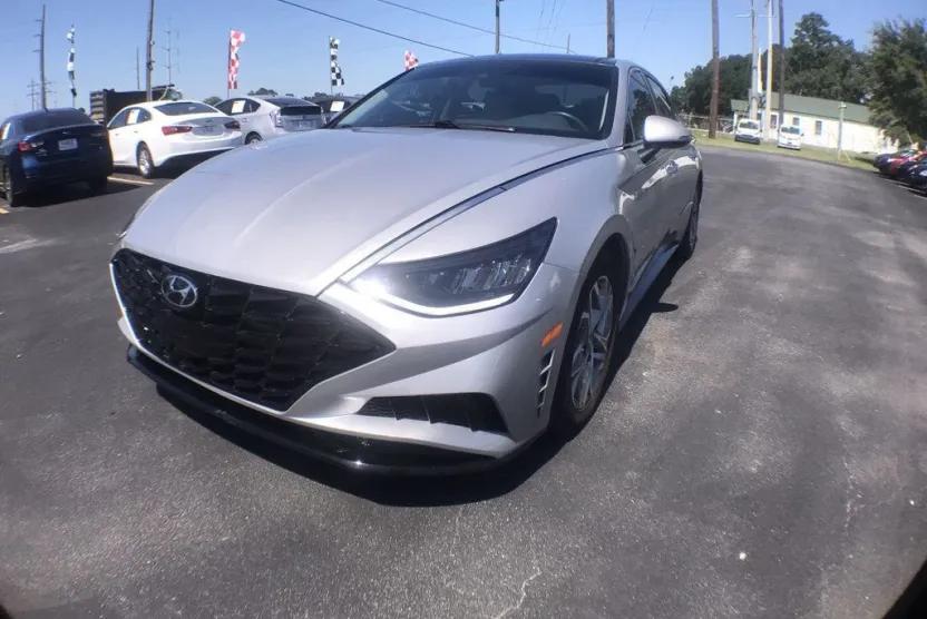 2023 Hyundai Sonata SEL photo 1