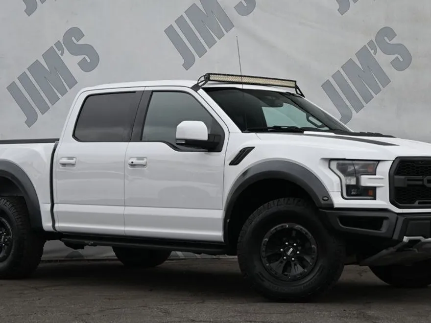 2017 Ford F-150 Raptor photo 1
