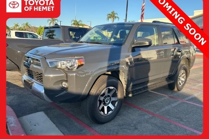 2024 Toyota 4Runner TRD Off-Road photo 1