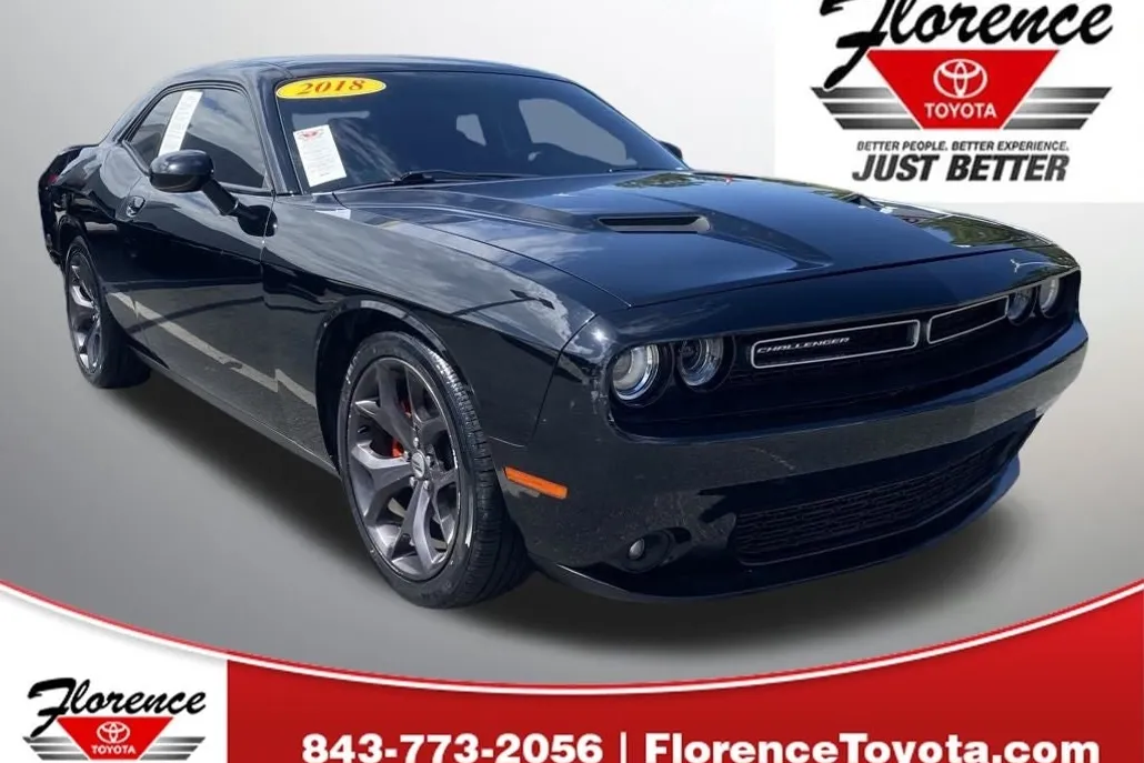 2018 Dodge Challenger SXT Plus photo 1
