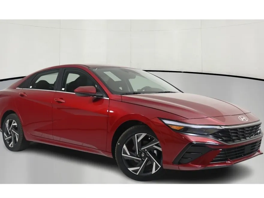 2025 Hyundai Elantra SEL Convenience photo 1