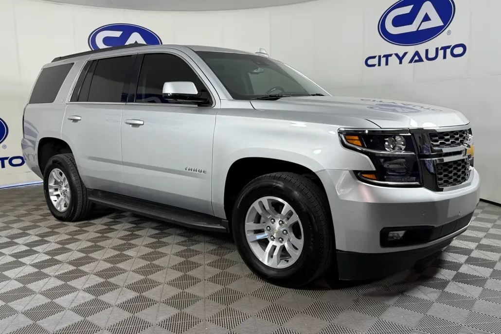 2018 Chevrolet Tahoe LT photo 1