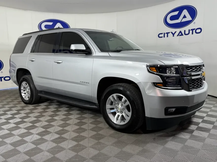 2018 Chevrolet Tahoe LT photo 1