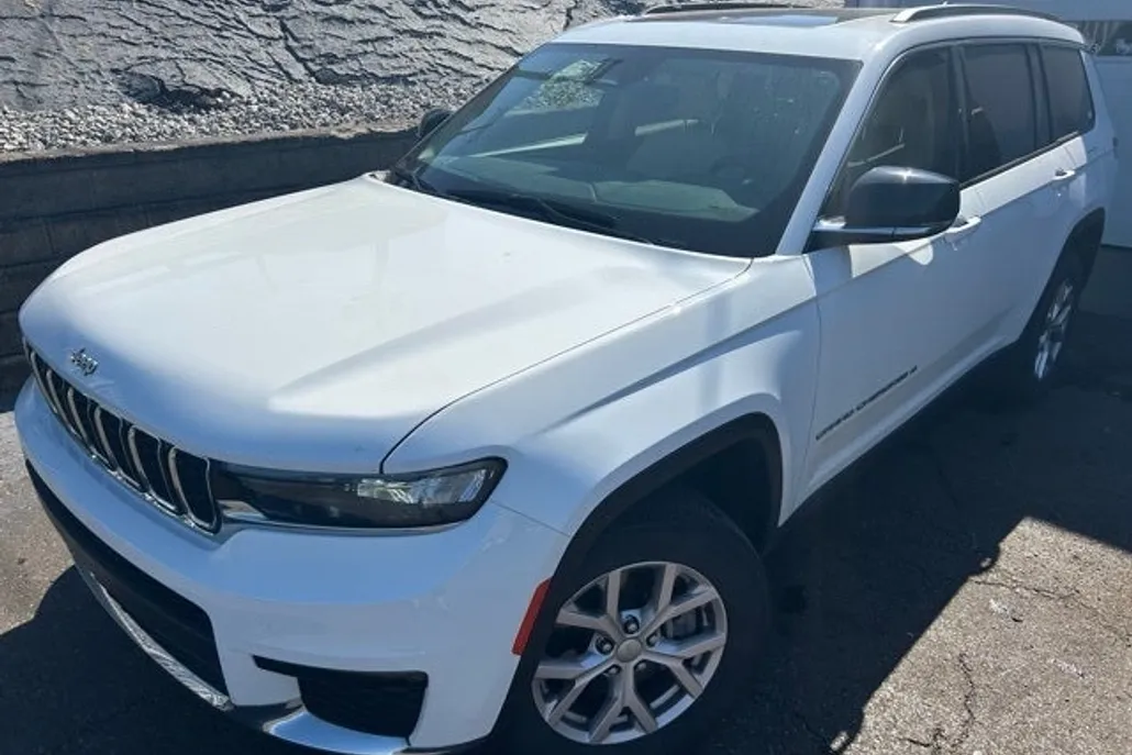 2021 Jeep Grand Cherokee Limited photo 1