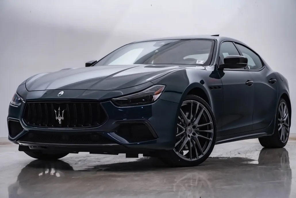 2024 Maserati Ghibli Trofeo photo 1