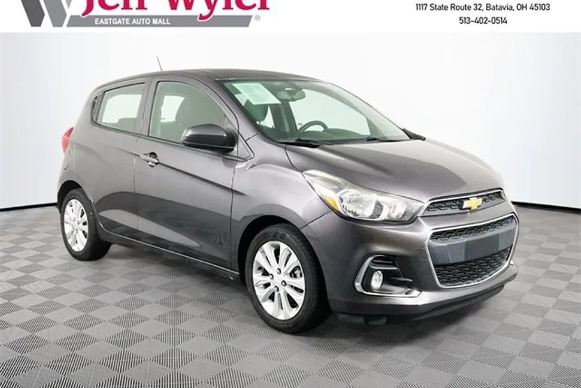2016 Chevrolet Spark 1LT photo 1