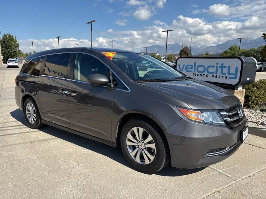 2016 Honda Odyssey EX-L photo 1