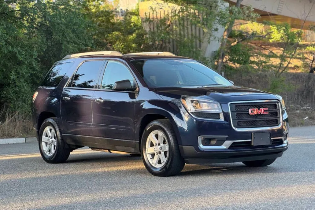 2015 Gmc Acadia SLE photo 1