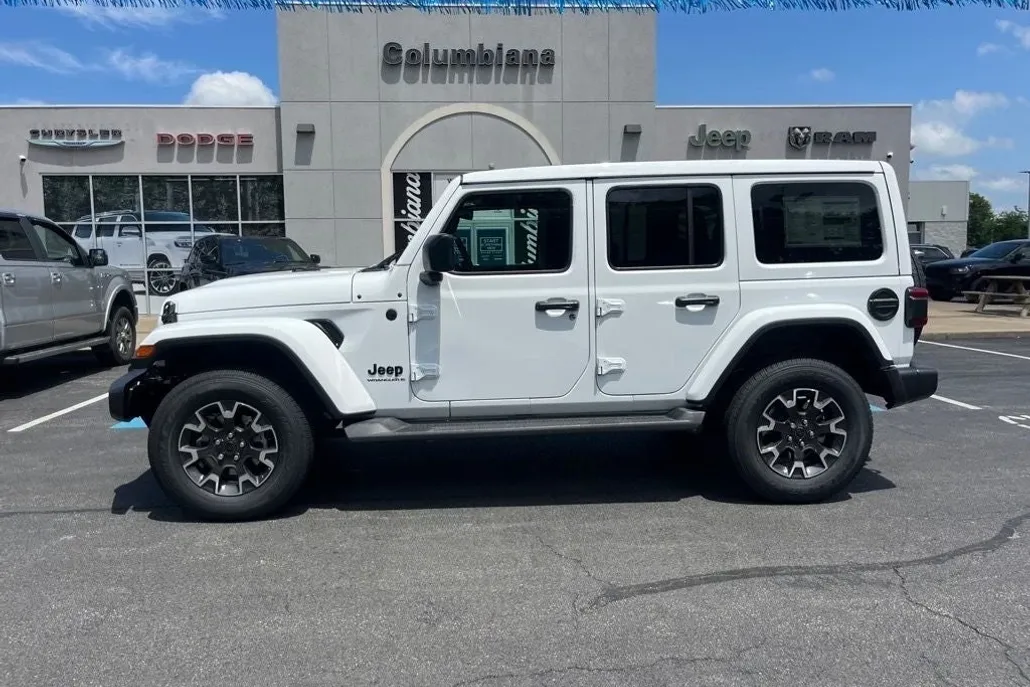2025 Jeep Wrangler Sahara photo 1