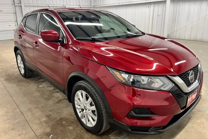 2022 Nissan Rogue Sport S photo 1
