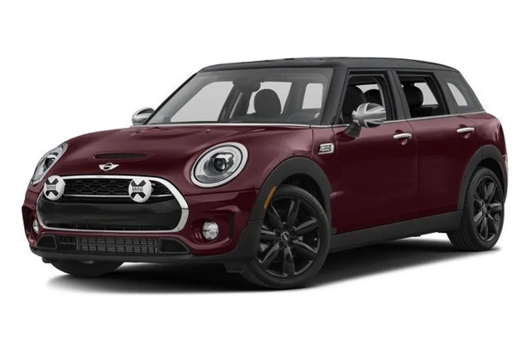2017 Mini Clubman Base S ALL4 photo 1