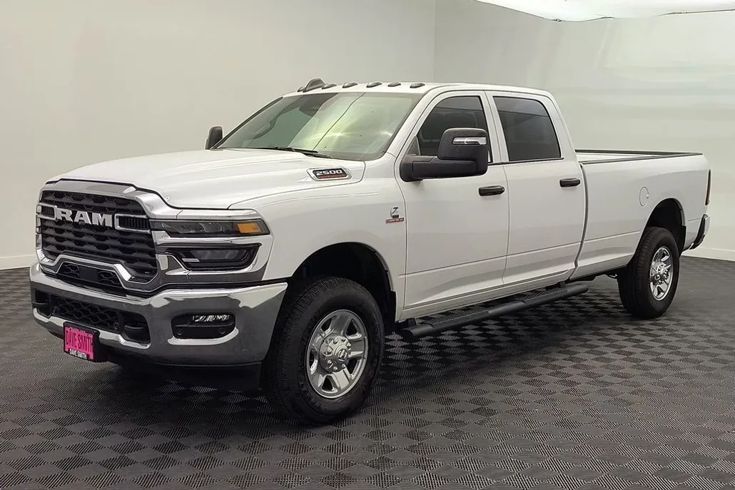 2025 Ram 2500 Tradesman photo 1