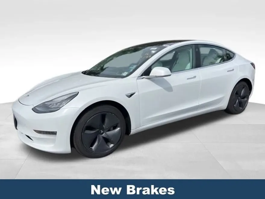 2018 Tesla Model 3 Long Range photo 1