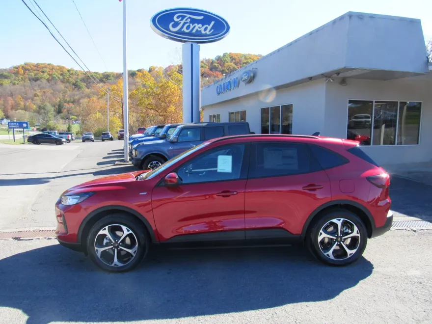2025 Ford Escape ST-Line Select photo 1