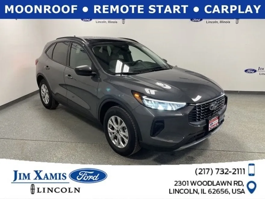 2025 Ford Escape Titanium photo 1