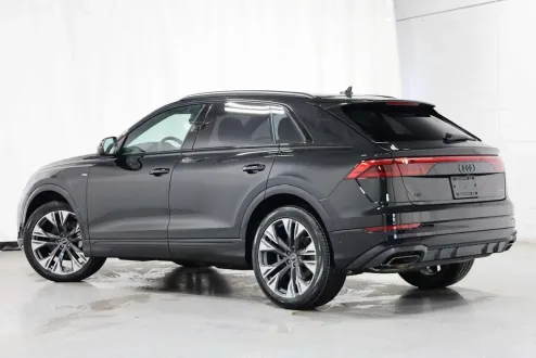 2025 Audi Q8 55 Prestige photo 2