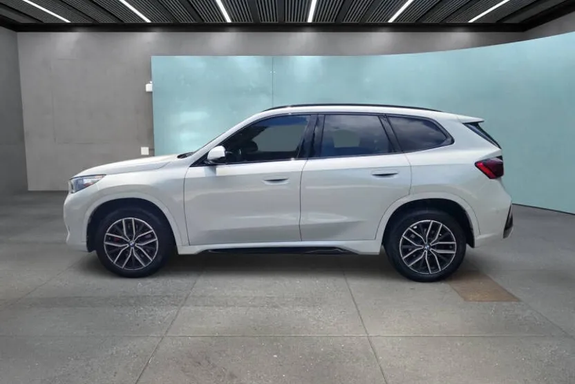 2023 Bmw X1 XDrive28i photo 1