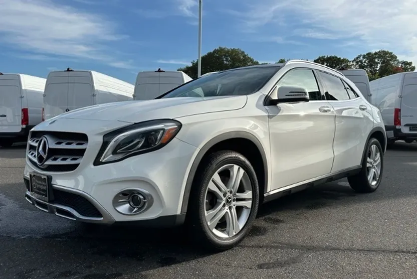 2019 Mercedes Benz GLA 250 4MATIC photo 1
