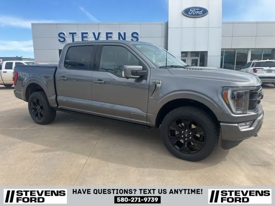 2023 Ford F-150 Platinum photo 1
