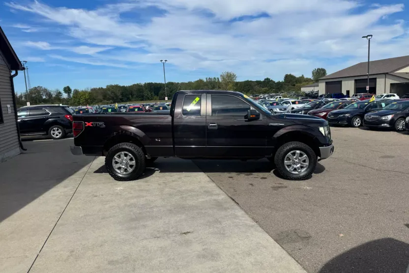 2013 Ford F-150 XLT photo 1