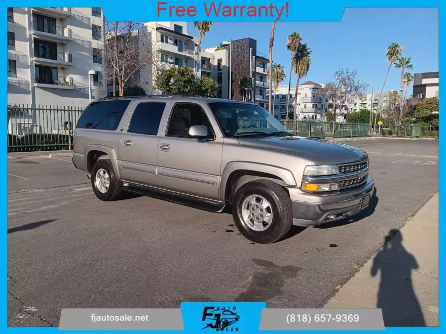 2002 Chevrolet Suburban 1500 photo 1