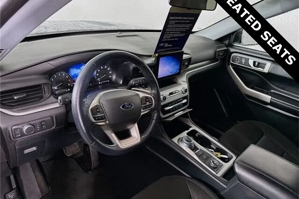 2022 Ford Explorer XLT photo 1