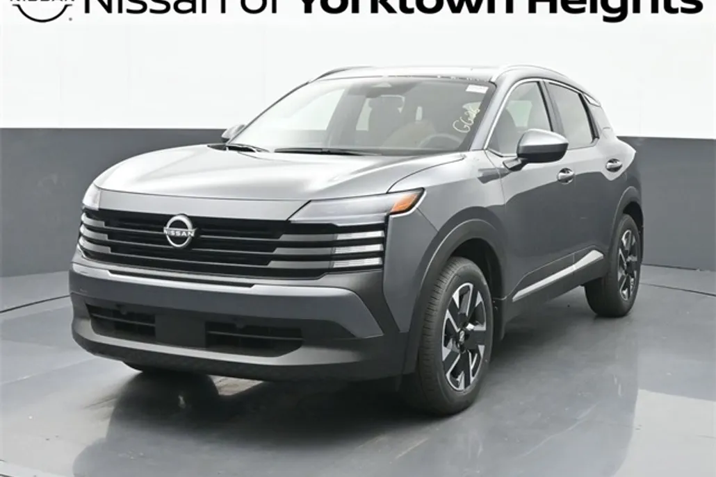 2025 Nissan Kicks SV photo 1