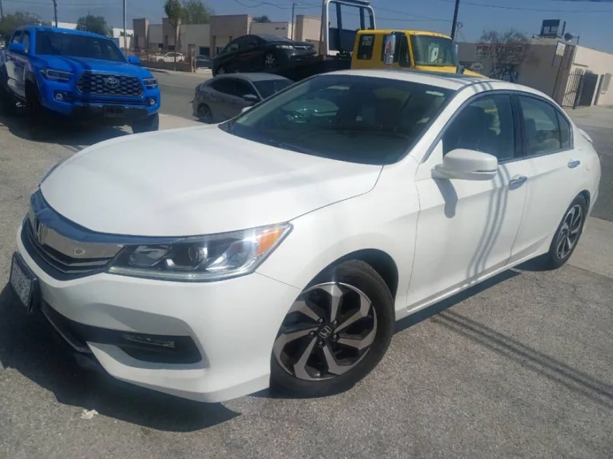 2016 Honda Accord EX-L V6 photo 1