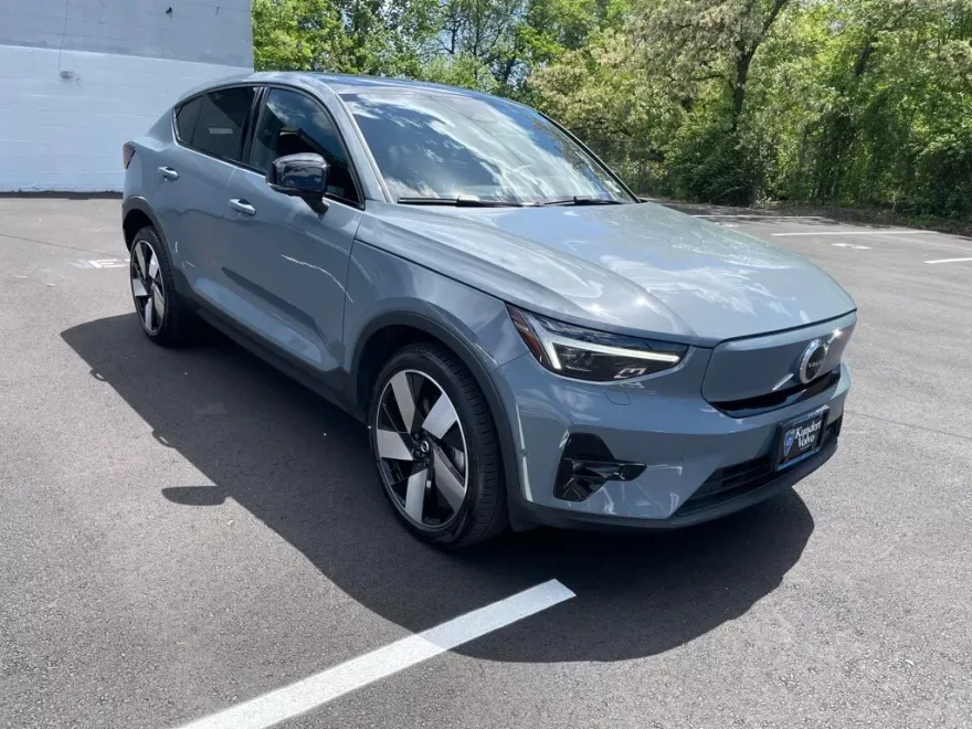 2023 Volvo C40 Recharge Ultimate photo 1