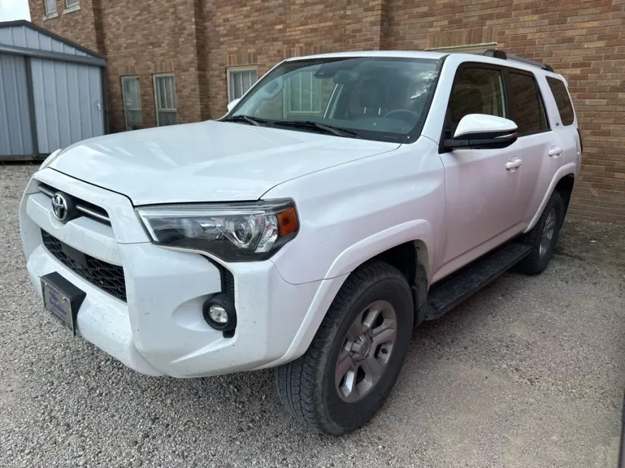 2022 Toyota 4Runner SR5 Premium photo 1