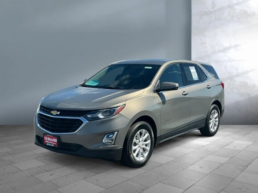 2019 Chevrolet Equinox LT photo 1