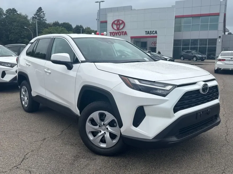 2025 Toyota RAV4 LE photo 1