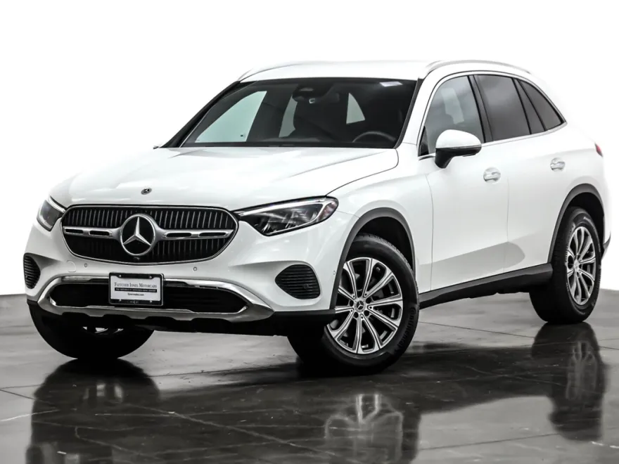 2025 Mercedes Benz GLC 300 photo 1