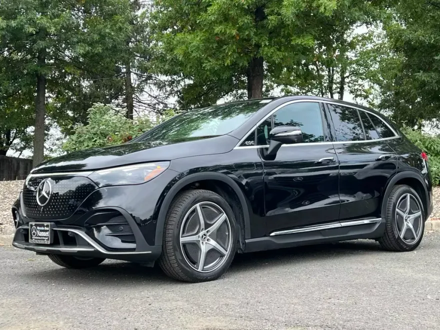 2023 Mercedes Benz 350 4MATIC photo 1
