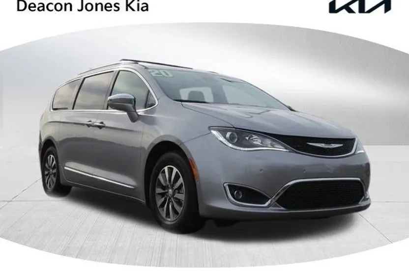 2020 Chrysler Pacifica Hybrid Limited photo 1