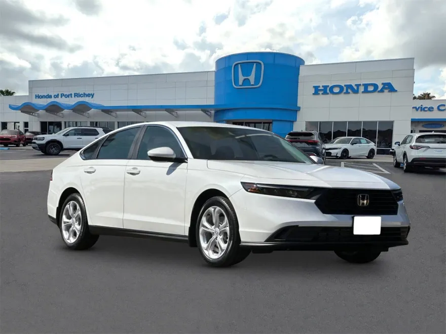 2025 Honda Accord LX photo 1